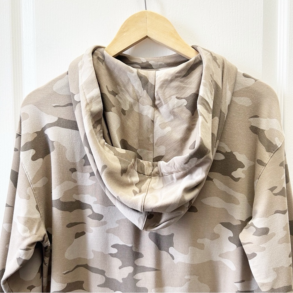 Banana Republic Women’s Baby Terry Hoodie Camo Print Size XS - Picture 9 of 13